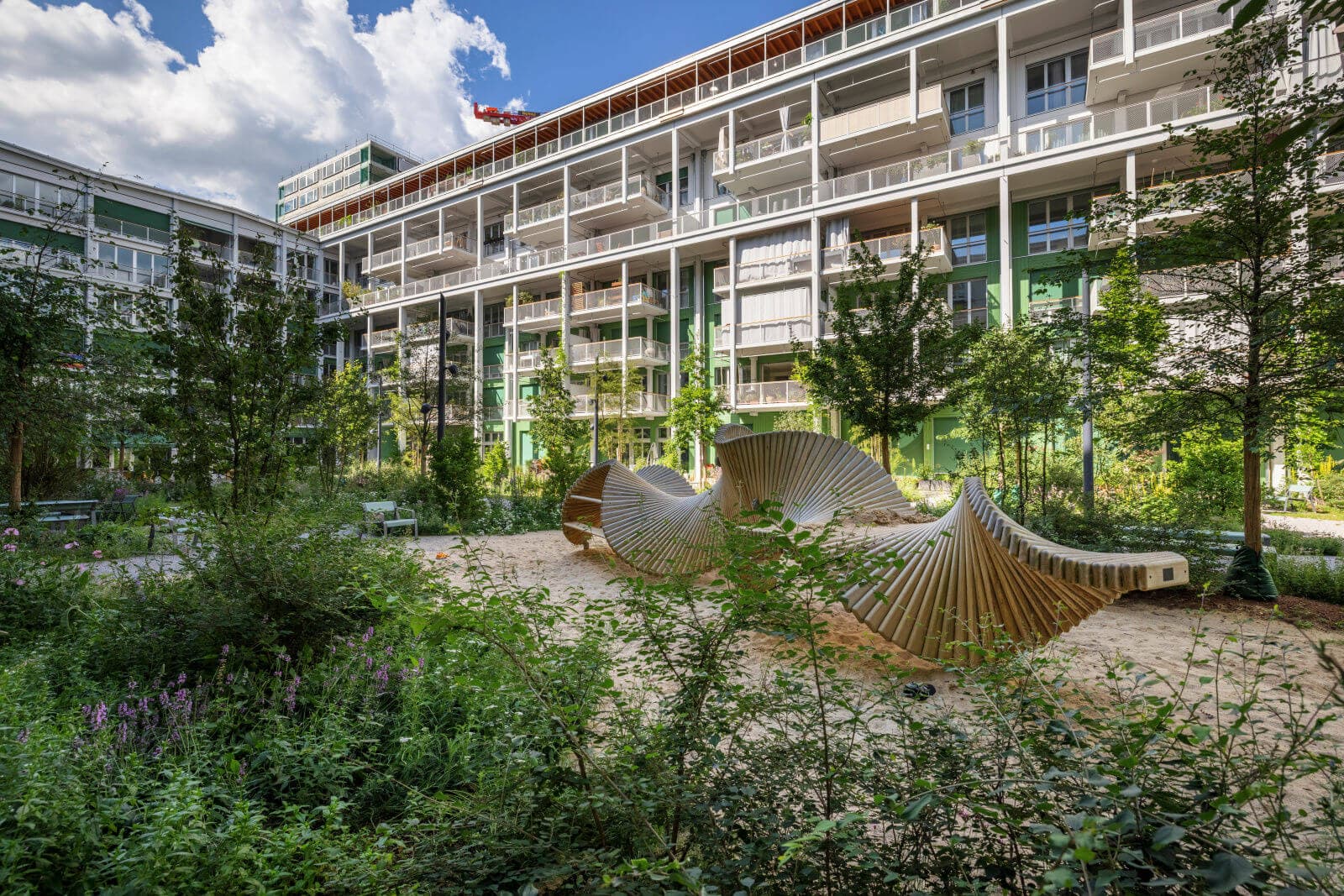 Net zero - How to take the path to net zero carbon buildings