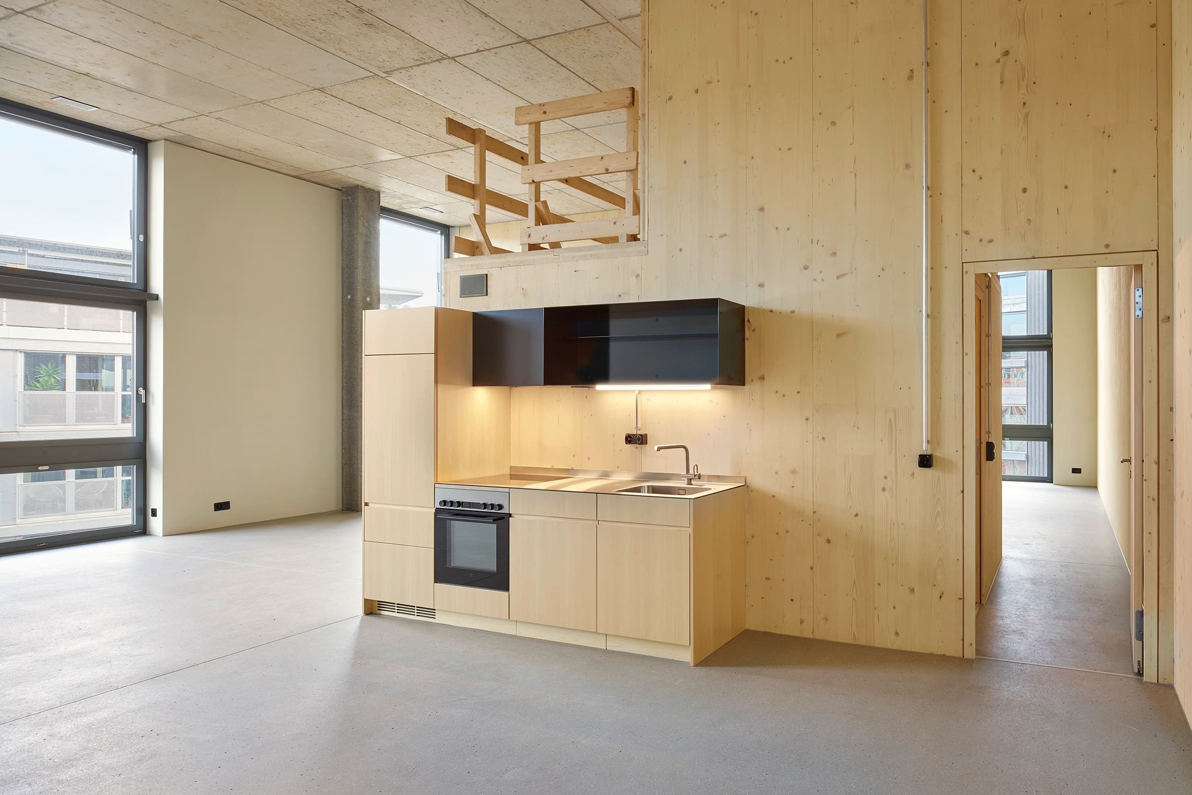 A socio-spatial approach to the first legal hall dwelling setting in Switzerland: The case study of Hallenwohnen in Zurich