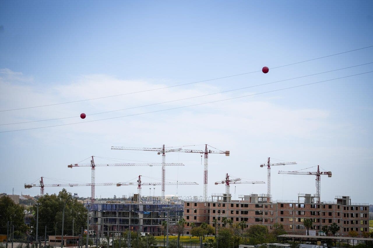 Málaga licita 14 parcelas para construir hasta 1.414 viviendas de alquiler asequible