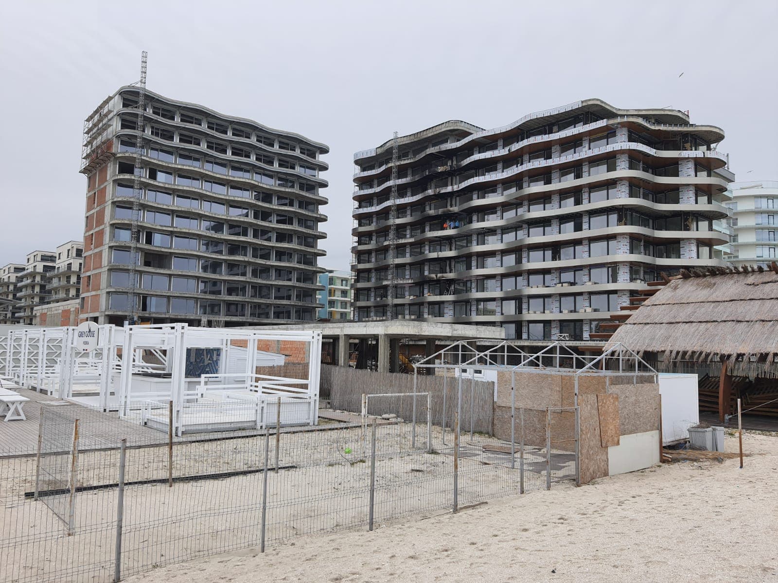 Primăria Constanța vrea să anuleze PUZ-ul stațiunii Mamaia, unde au fost construite zeci de blocuri în ultimii ani