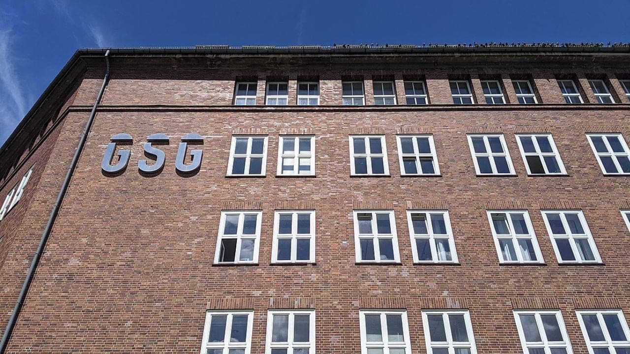 Former furniture factory, Maybachufer 48